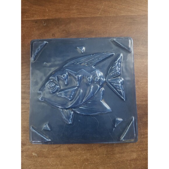Fish Tile Royal Blue Vintage 6x6 - Picture 4 of 4